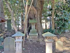 兵主八幡両神社境内石祠