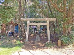 柳戸六所神社鳥居