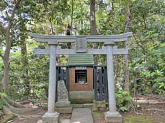 境内社三峰神社