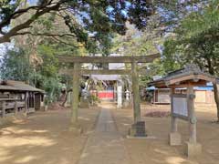 八ケ崎子安神社鳥居