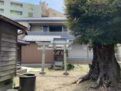 境内社三峰神社