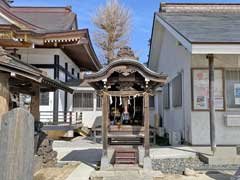 高靇神社大師堂