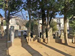 青田香取神社石塔群