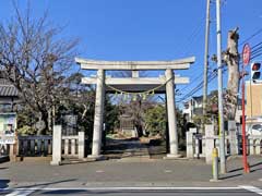 向小金香取神社鳥居