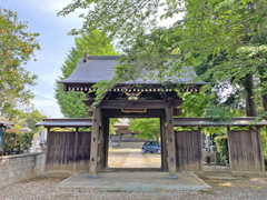 東泉寺山門