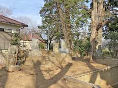 畔田春日神社境内子安観音