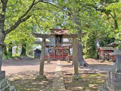 岩富八幡神社鳥居