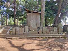 城麻賀多神社境内出羽三山等