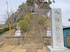 角来八幡神社参道