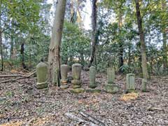 先崎鷲神社旧別当正覚院正覚院法印墓群