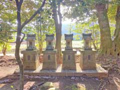 宮本山王神社境内社三峯神社、天神社、大六天社、疱瘡神