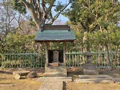 王子台神明社境内石祠