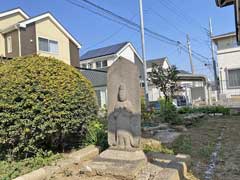 臼井台熊野神社境内石祠