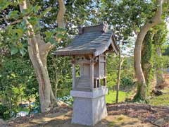 法目八幡神社境内社