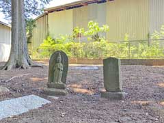 墨六所神社境内観音と二十三夜講塔