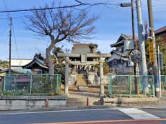 下町白籏神社鳥居