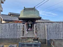 下市場八坂神社境内社