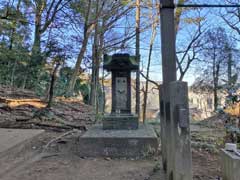 神野熊野神社境内石祠