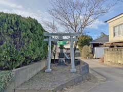 麦丸雷神社鳥居