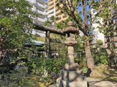 於岩稲荷田宮神社鳥居