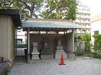 中葛西香取神社境内社