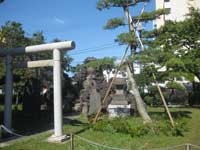 中割天祖神社富士塚