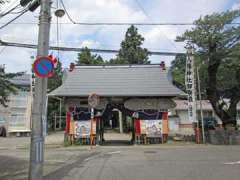 一箕町八幡神社神門