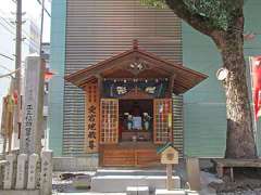 東区愛宕神社地蔵堂