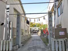 広瀬神社参道