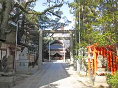 空鞘稲生神社鳥居