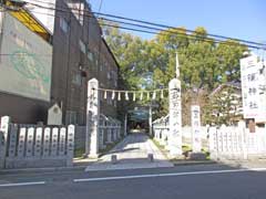三篠神社参道