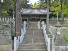 粒坐天照神社神門