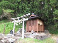 境内社三宝大荒神社