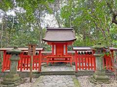 境内社亀山神社