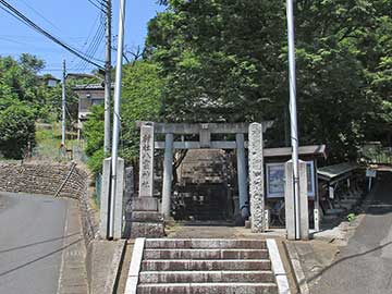 田中町八雲神社鳥居