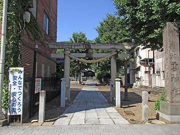 郷社八雲神社鳥居