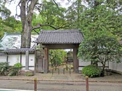 早雲寺山門