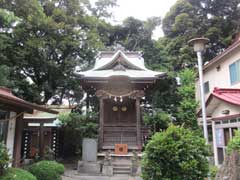 境内社祖霊社と山神社