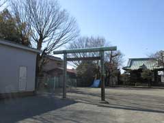 戸田八幡神社鳥居