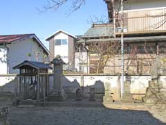 戸田八幡神社庚申塔等