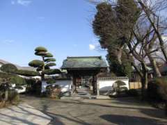 常在寺山門