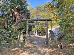 貴日土神社鳥居