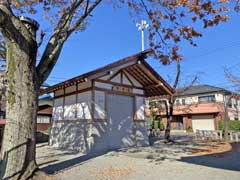 中新田諏訪神社神輿庫