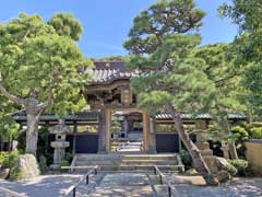 本蓮寺山門