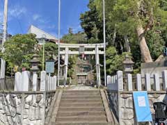 片瀬諏訪神社上社鳥居