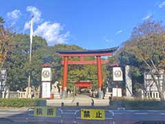 平塚八幡宮鳥居