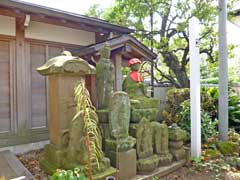 耕雲寺大山道標