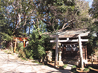 馬絹神社境内社