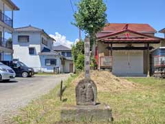 別堀稲荷神社境内双体道祖神