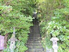 上曽我保命神社参道